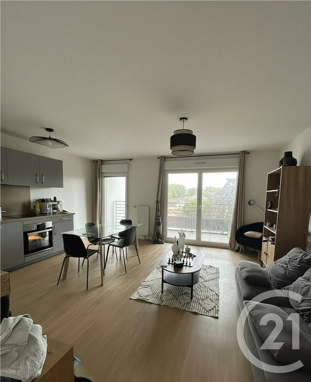 Appartement F3 à louer - 3 pièces - 65.53 m2 - CERGY - 95 - ILE-DE-FRANCE - Century 21 La Demeure