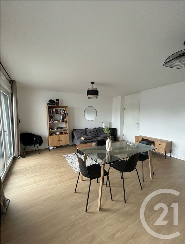 Appartement F3 à louer - 3 pièces - 65.53 m2 - CERGY - 95 - ILE-DE-FRANCE - Century 21 La Demeure